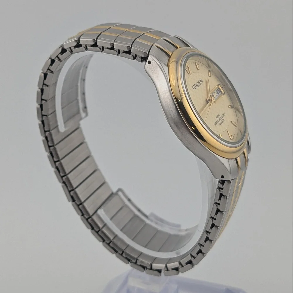 Gruen GU1177‎ Mens Quartz Day Date Watch Two Tone Gold Silver Textured Dial